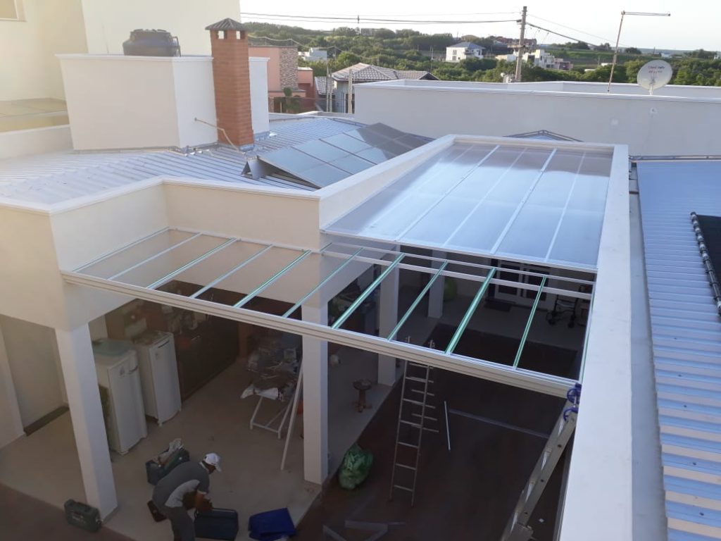 Toldos Inovavao Cobertura Fiza em Policarbonato Instalacao v1