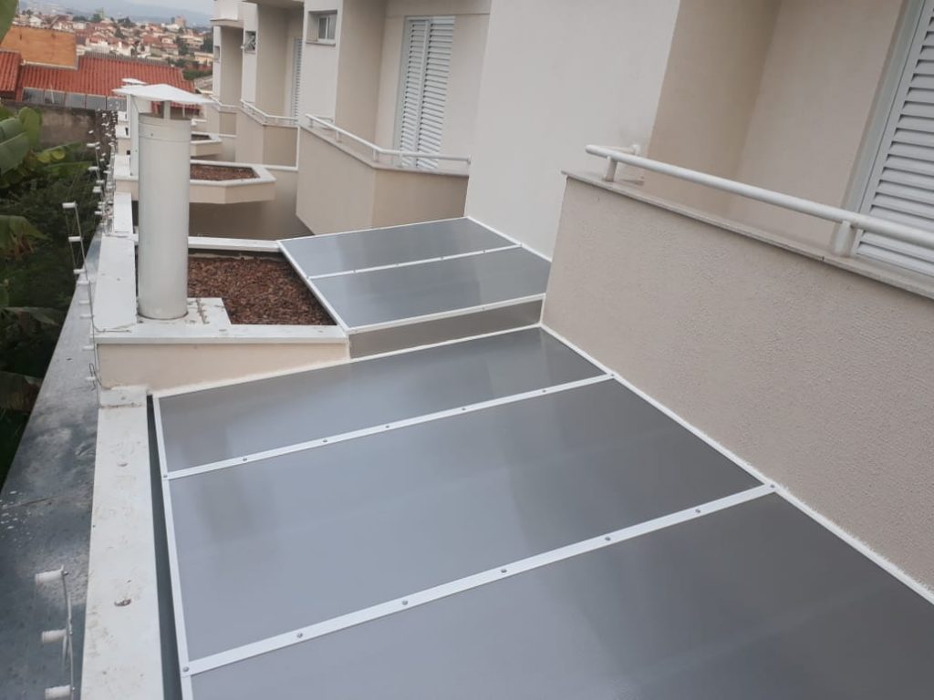 Cobertura Fixa em Policarbonato