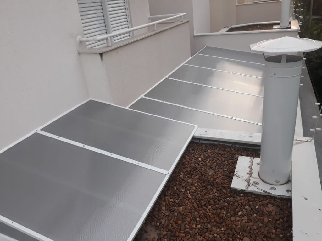 Cobertura Fixa em Policarbonato