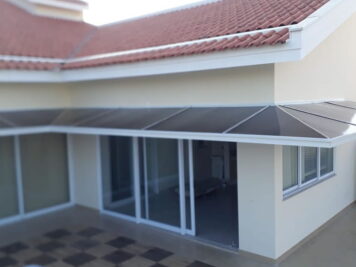 Toldos e Coberturas Residenciais e Comerciais 16 {{brizy_dc_image_alt imageSrc=